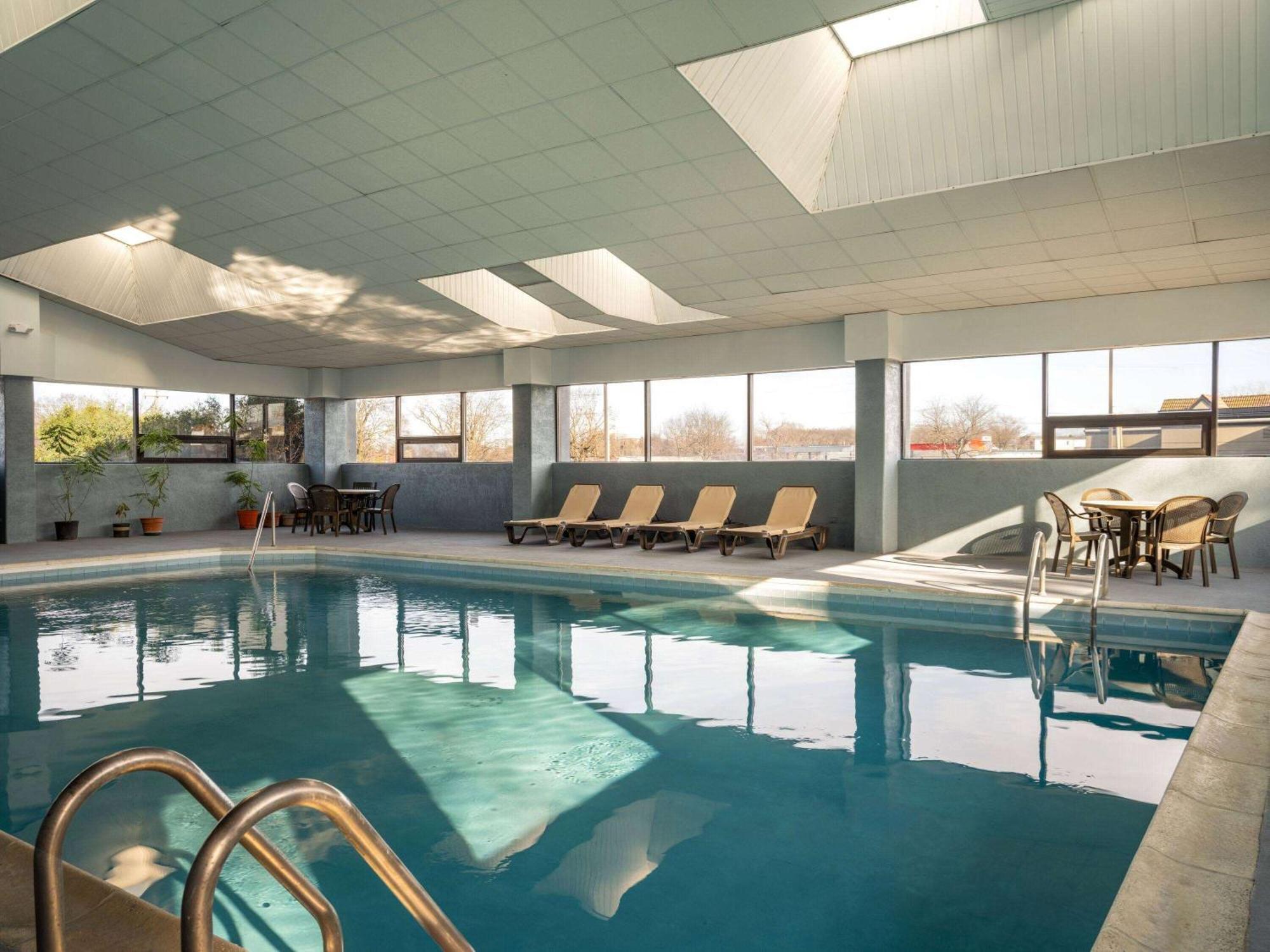 Americinn By Wyndham Woodstock Il Dış mekan fotoğraf